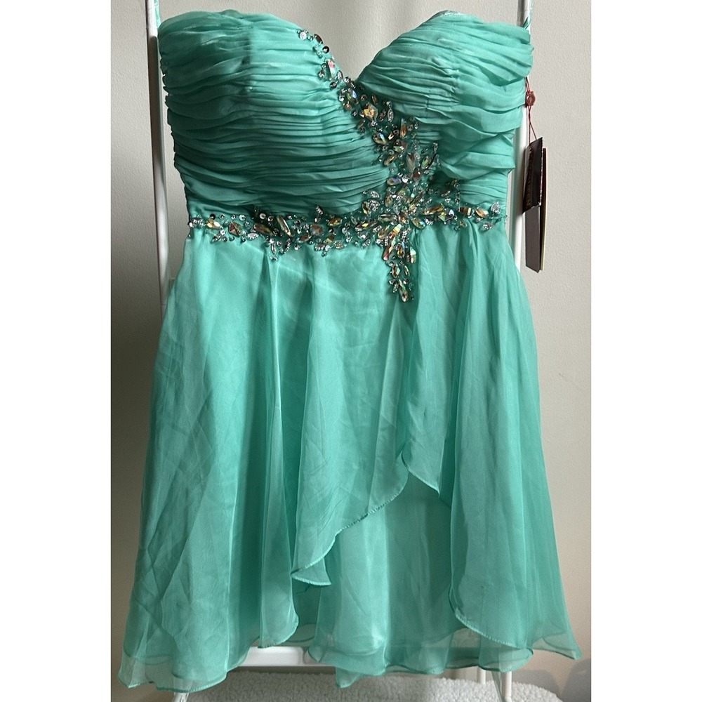 May Queen Couture – Spring Prom dress -Seafoam- Rouched embellished Size 12 NWT